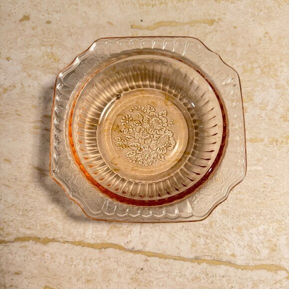 Vintage Mayfair Open Rose Pink Depression Glass Small Square Fruit Bowl - Picture 5 of 10